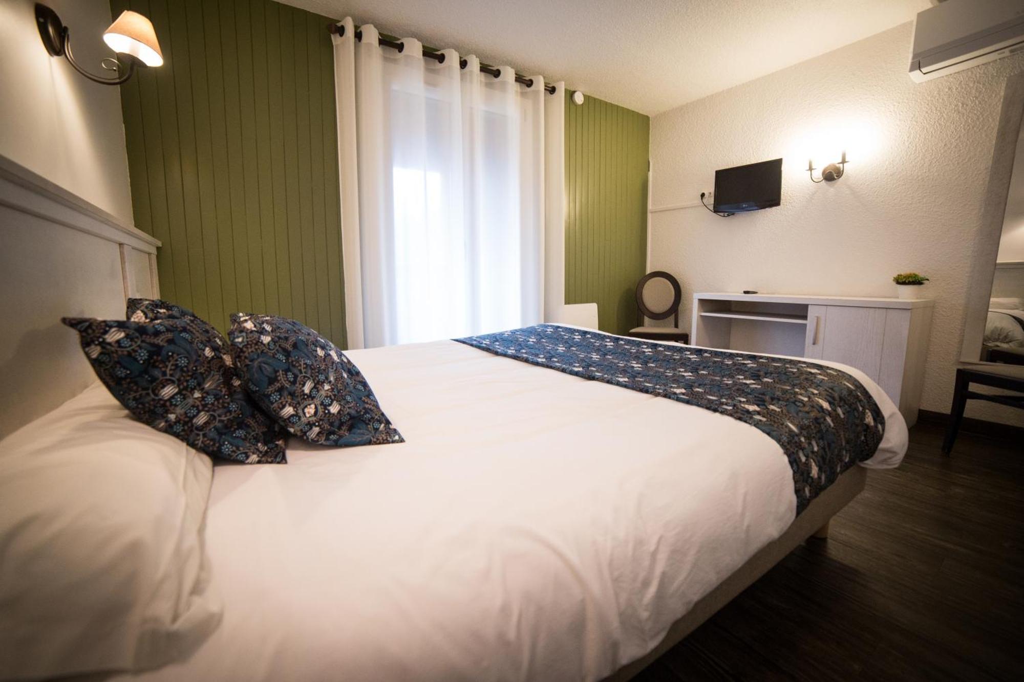 Le Catinat Fleuri Hotel กิลเลสตร์ ภายนอก รูปภาพ