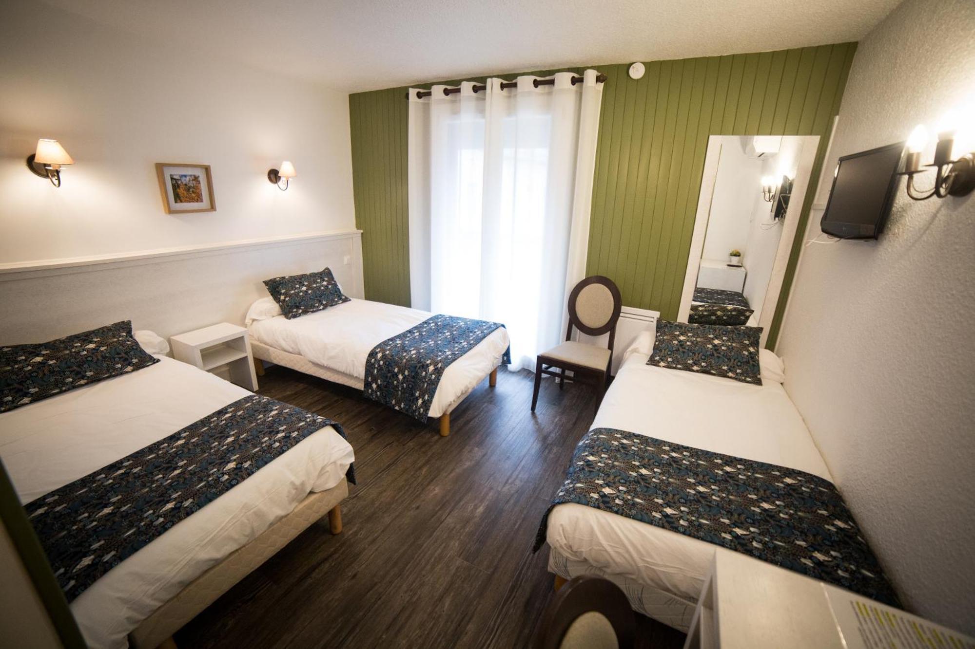 Le Catinat Fleuri Hotel กิลเลสตร์ ภายนอก รูปภาพ